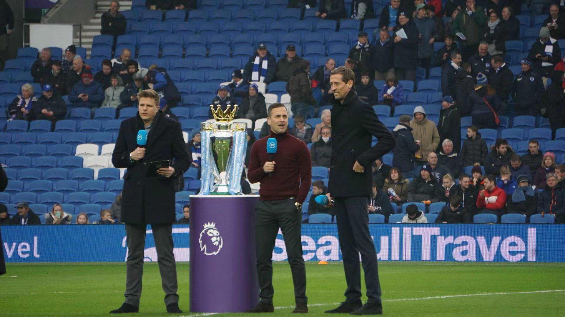 动和快速的 动和快速的